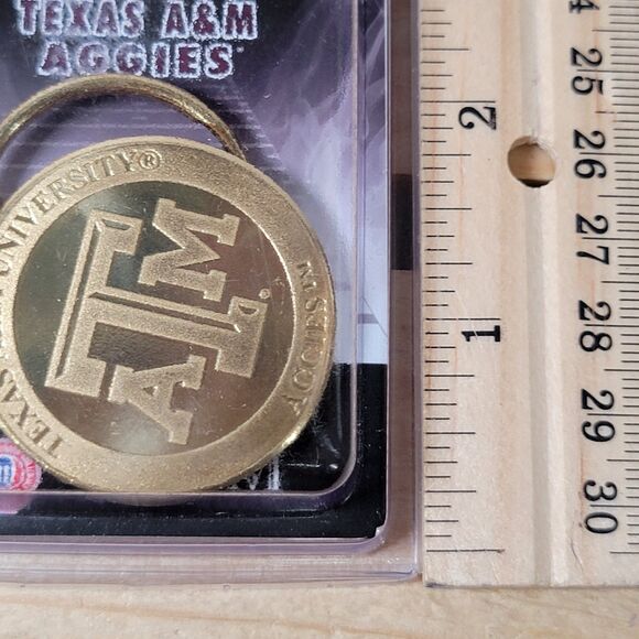 Texas A&M Gold Key Chain NIP - Picture 2 of 3